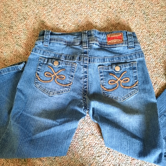 Capris - Picture 1 of 4